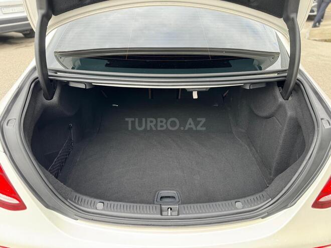 Mercedes E 300 4MATIC 2018, 156,000 km - 2.0 л - Bakı