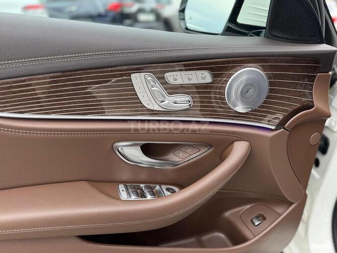 Mercedes E 300 4MATIC 2018, 156,000 km - 2.0 л - Bakı