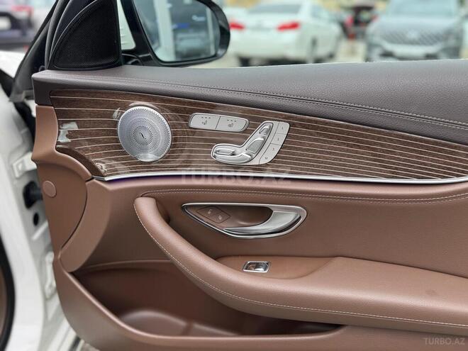 Mercedes E 300 4MATIC 2018, 156,000 km - 2.0 л - Bakı