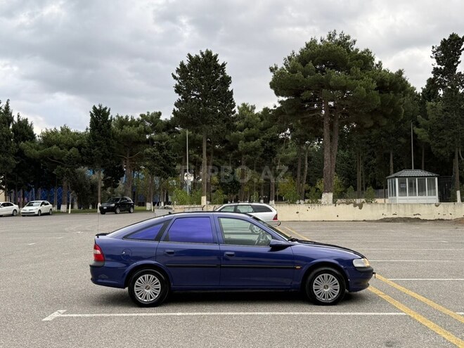 Opel Vectra 1997, 321,580 km - 1.8 л - Sumqayıt