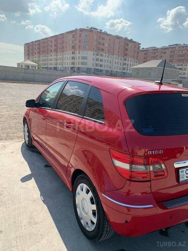 Mercedes B 180 2009, 142,000 km - 1.7 l - Bakı