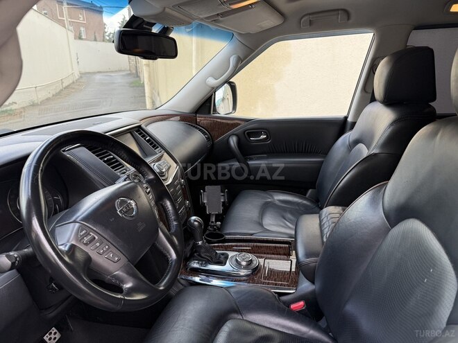 Nissan Patrol 2013, 147,800 km - 5.6 l - Bakı
