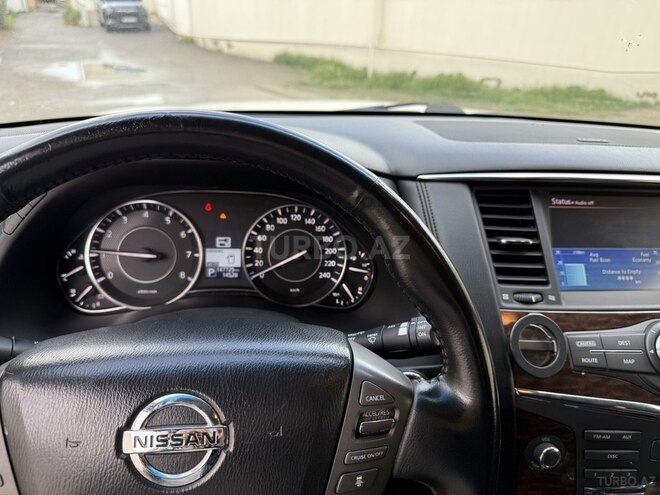Nissan Patrol 2013, 147,800 km - 5.6 l - Bakı