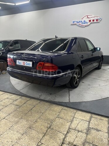 Mercedes E 240 1998, 371,999 km - 2.4 л - Sumqayıt