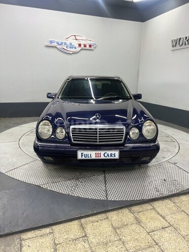 Mercedes E 240 1998, 371,999 km - 2.4 л - Sumqayıt