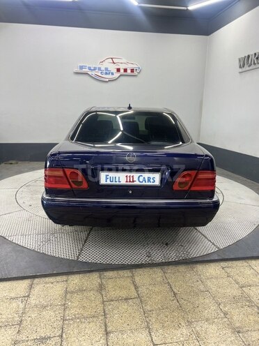 Mercedes E 240 1998, 371,999 km - 2.4 л - Sumqayıt