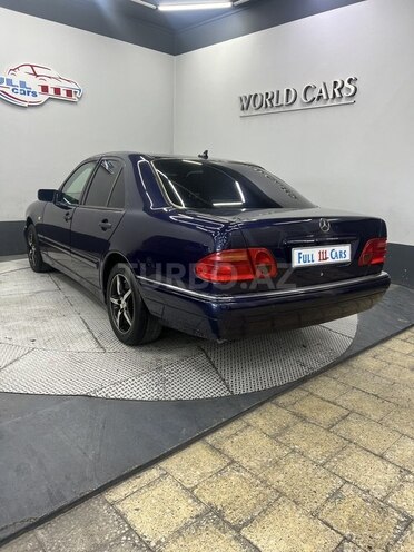 Mercedes E 240 1998, 371,999 km - 2.4 л - Sumqayıt