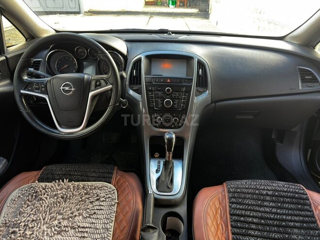 Opel Astra 2015, 169,602 km - 1.4 л - Qəbələ