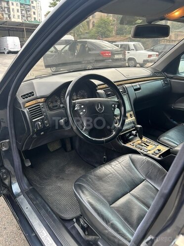 Mercedes E 270 2000, 400,000 km - 2.7 л - Bakı