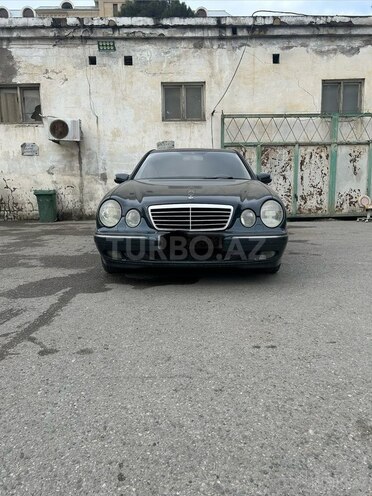 Mercedes E 270 2000, 400,000 km - 2.7 л - Bakı
