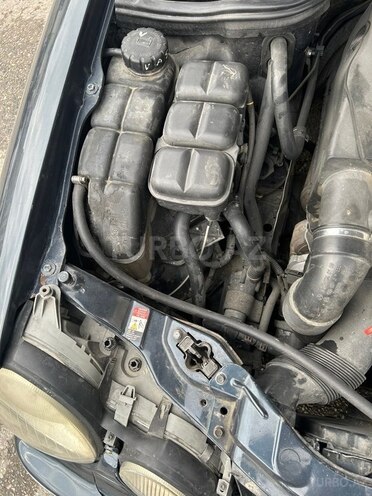 Mercedes E 270 2000, 400,000 km - 2.7 л - Bakı