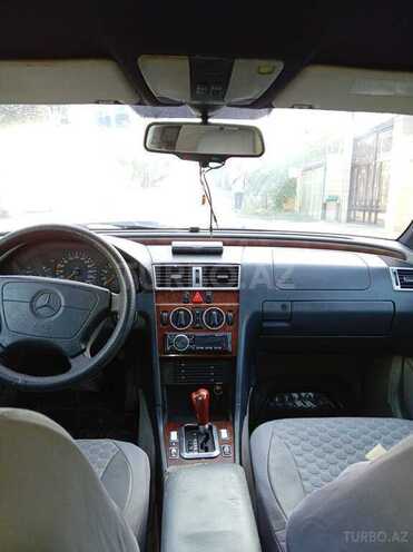 Mercedes C 180 1996, 318,000 km - 1.8 l - Qazax