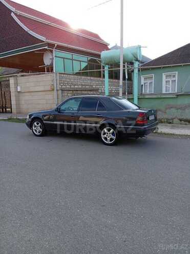 Mercedes C 180 1996, 318,000 km - 1.8 l - Qazax
