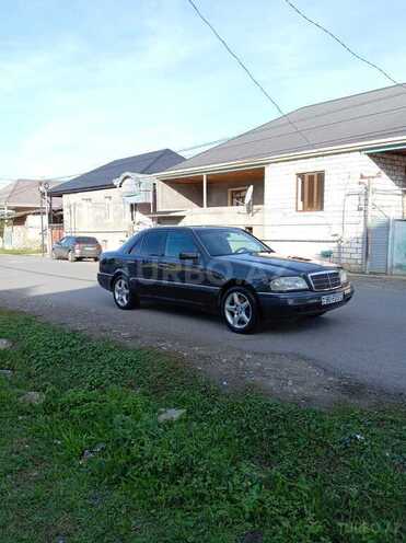 Mercedes C 180 1996, 318,000 km - 1.8 l - Qazax