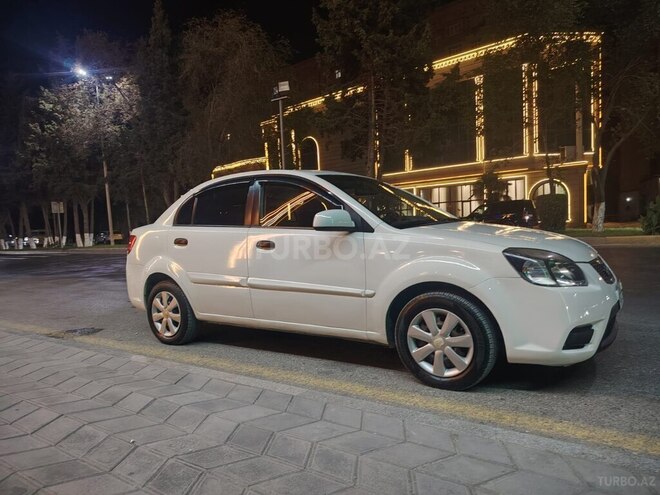 Kia Rio 2011, 259,000 km - 1.4 l - Sumqayıt