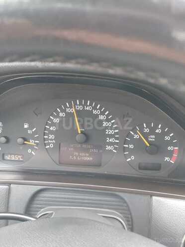 Mercedes E 320 2000, 303,000 km - 3.2 л - Ağcabədi