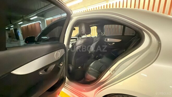 Mercedes C 300 4MATIC 2015, 173,356 km - 2.0 л - Gəncə