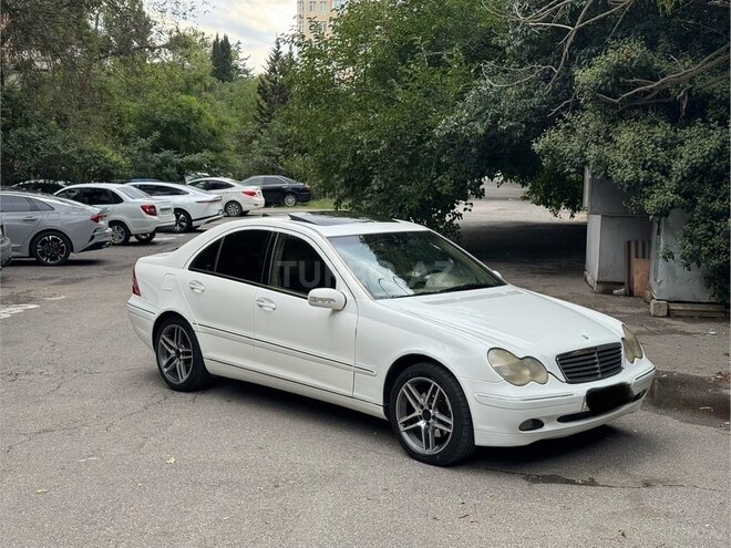 Mercedes C 240 2004, 284,848 km - 2.6 л - Bakı