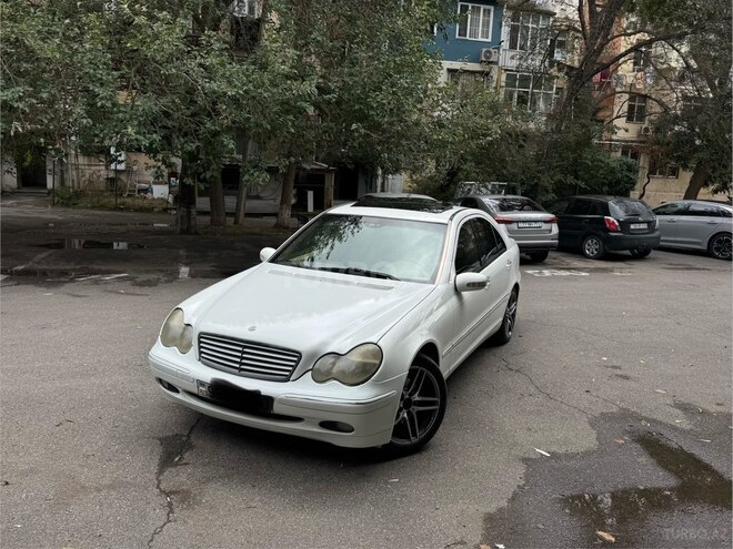 Mercedes C 240 2004, 284,848 km - 2.6 л - Bakı