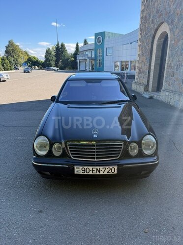 Mercedes E 320 2000, 360,000 km - 3.2 l - Qazax