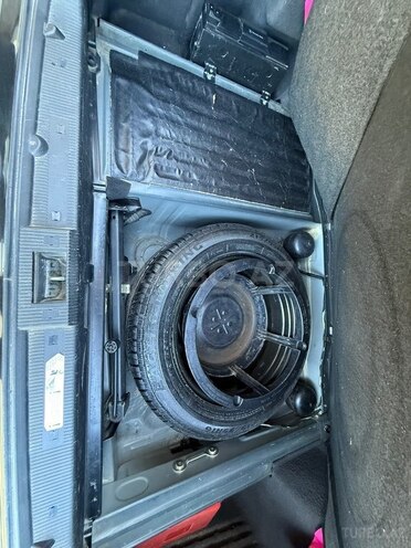 Mercedes E 320 2000, 360,000 km - 3.2 l - Qazax