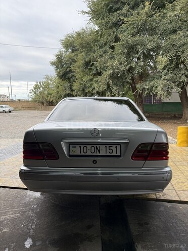 Mercedes E 270 2001, 488,000 km - 2.7 л - Cəlilabad