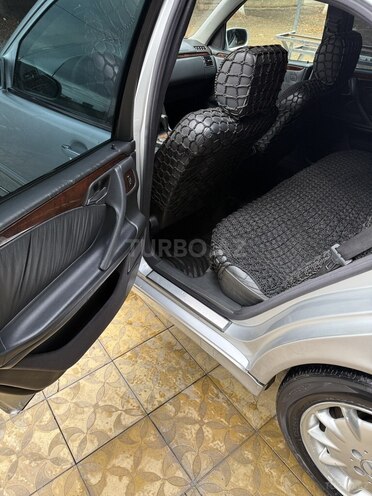 Mercedes E 270 2001, 488,000 km - 2.7 л - Cəlilabad
