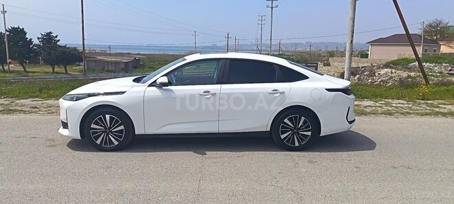 Changan Qiyuan A05 2025, 46,000 km - 1.5 л - Bakı