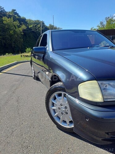 Mercedes C 200 1998, 300,000 km - 2.0 l - Zaqatala