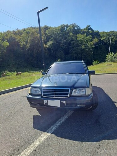 Mercedes C 200 1998, 300,000 km - 2.0 l - Zaqatala