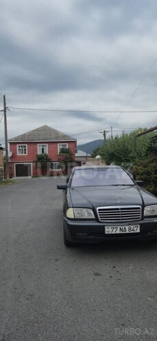 Mercedes C 200 1998, 300,000 km - 2.0 l - Zaqatala
