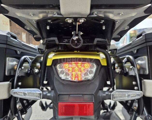 Suzuki  2021, 27,400 km - 1.0 л - Bakı
