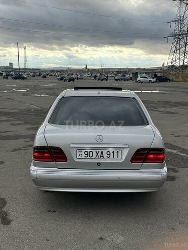Mercedes E 240 1999, 412,123 km - 2.4 л - Bakı