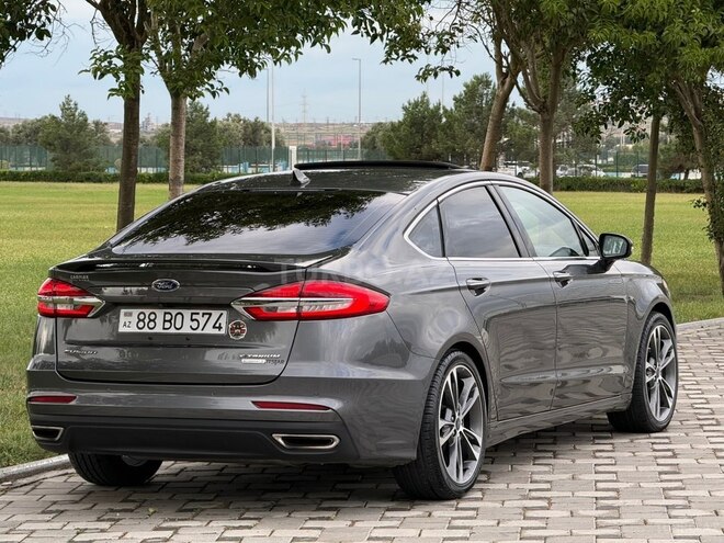 Ford Fusion (North America) 2019, 114,000 km - 2.0 л - Bakı