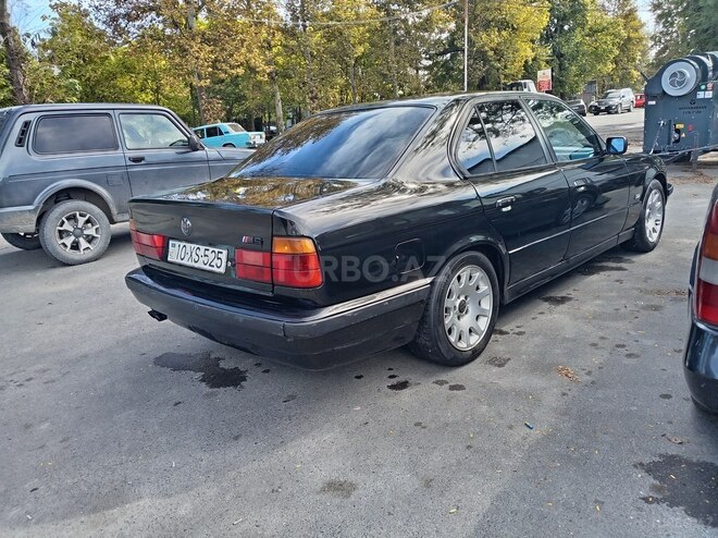 BMW 525 1992, 398,255 km - 2.5 л - Qax