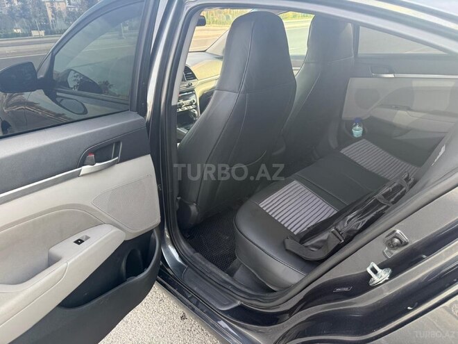 Hyundai Elantra 2019, 175,418 km - 2.0 l - Bakı