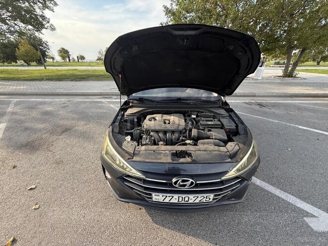 Hyundai Elantra 2019, 175,418 km - 2.0 l - Bakı