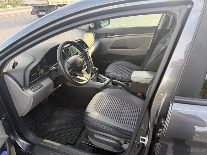 Hyundai Elantra 2019, 175,418 km - 2.0 l - Bakı