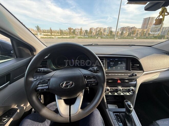 Hyundai Elantra 2019, 175,418 km - 2.0 l - Bakı