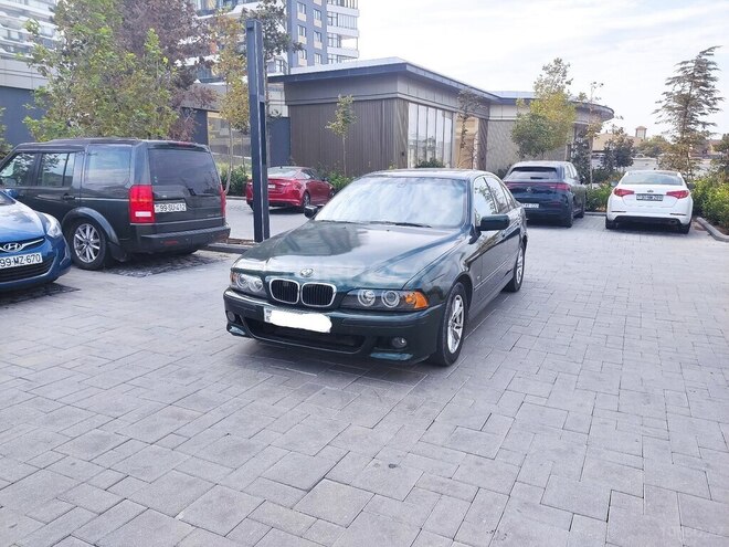 BMW 525 2002, 300,000 km - 2.5 l - Bakı