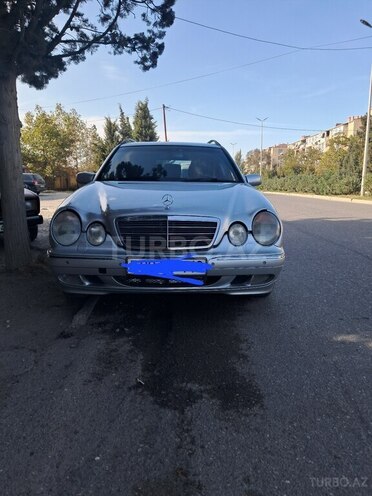 Mercedes E 220 2000, 354,000 km - 2.2 l - Sumqayıt