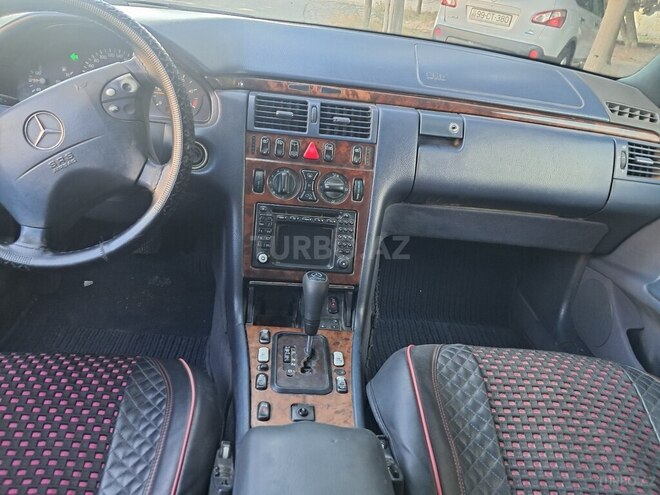 Mercedes E 220 2000, 354,000 km - 2.2 l - Sumqayıt
