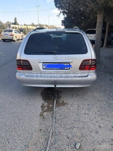 Mercedes E 220 2000, 354,000 km - 2.2 l - Sumqayıt