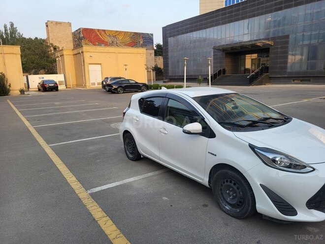 Toyota Aqua 2019, 110,000 km - 1.5 л - Bakı
