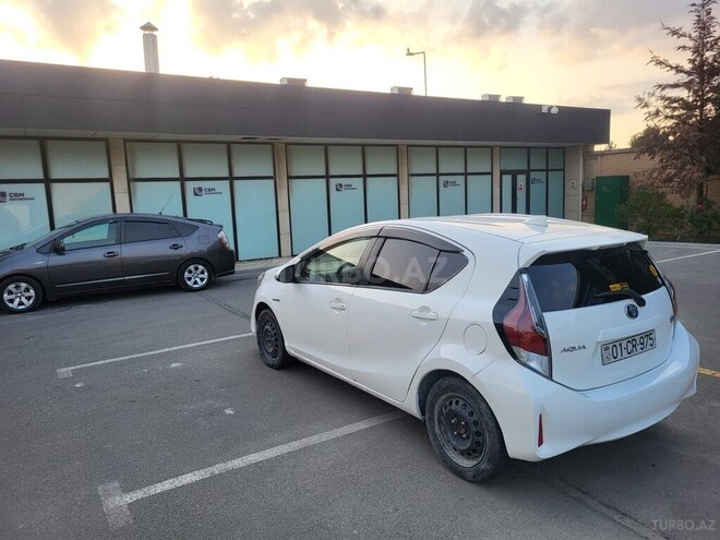 Toyota Aqua 2019, 110,000 km - 1.5 л - Bakı
