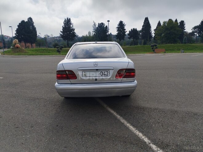 Mercedes E 240 1998, 455,852 km - 2.4 l - Gəncə