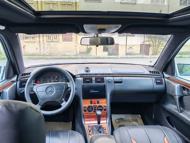 Mercedes E 240 1998, 455,852 km - 2.4 l - Gəncə