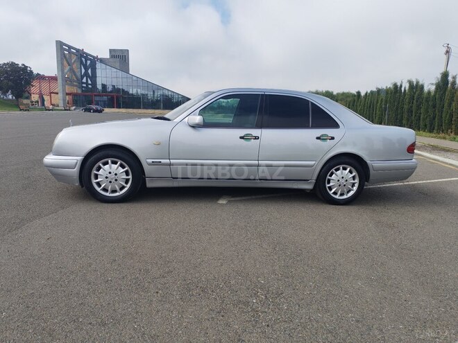 Mercedes E 240 1998, 455,852 km - 2.4 l - Gəncə