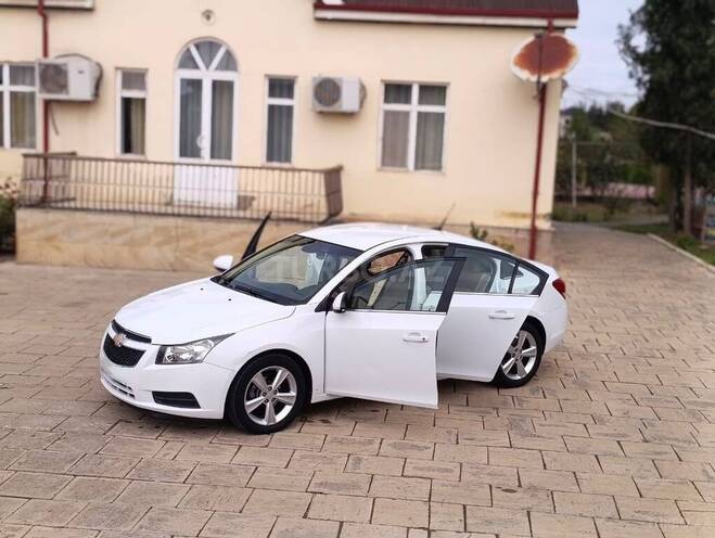 Chevrolet Cruze 2011, 277,200 km - 1.4 l - Şirvan