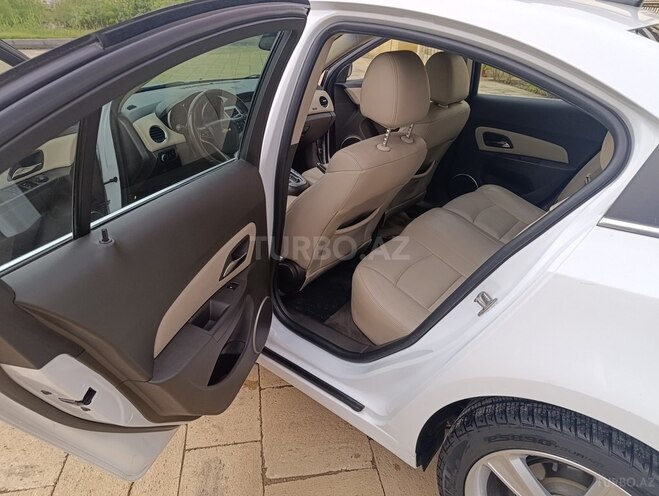 Chevrolet Cruze 2011, 277,200 km - 1.4 l - Şirvan